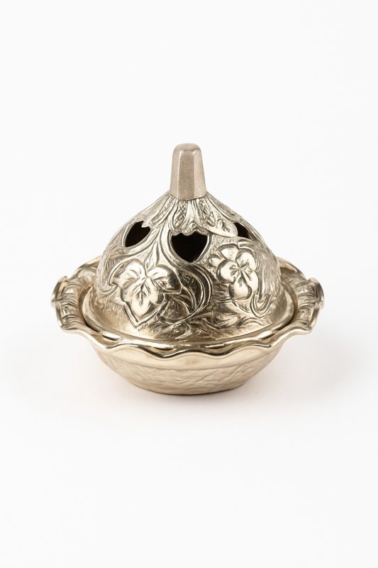 Metal konik tütsülük, gümüş renk el işçiliği tasarım
